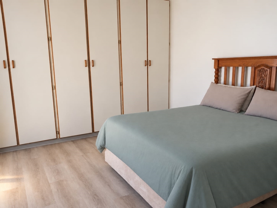 3 Bedroom Property for Sale in De Kelders Western Cape